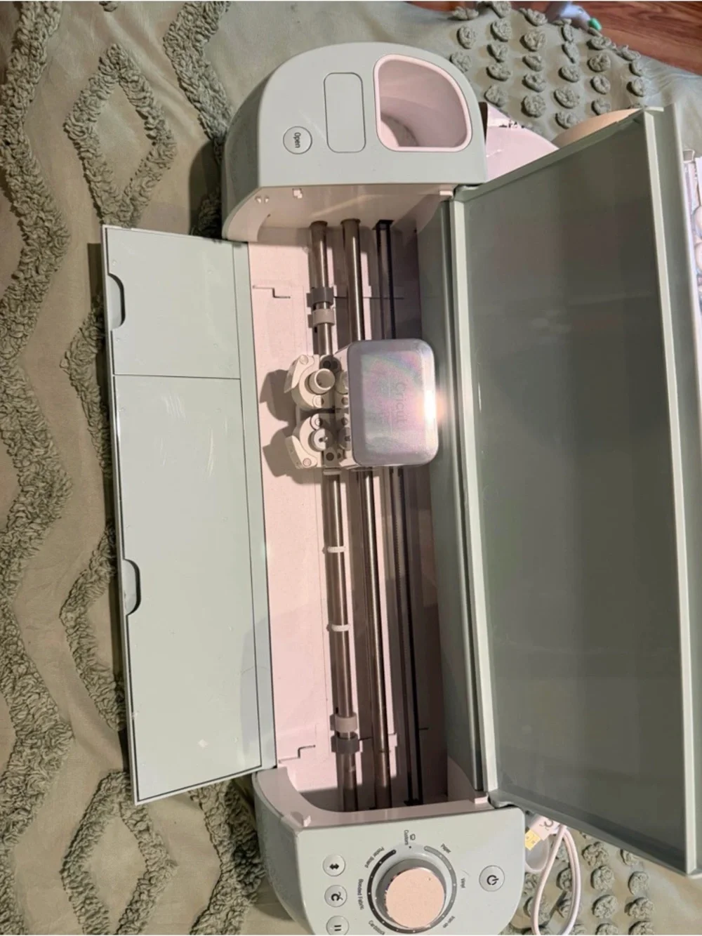 Cricut air 2 and accessories